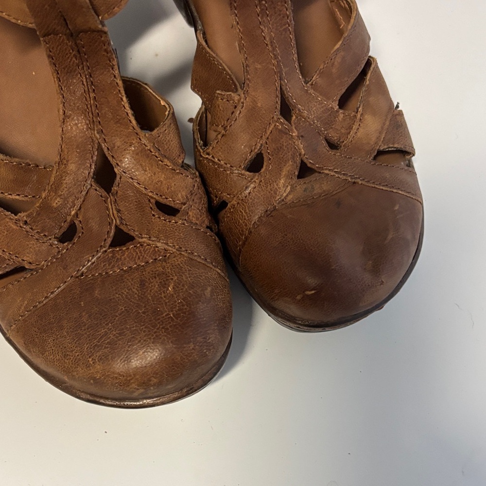 b.o.c. Women's Tan Leather Sandals sz 8 - Picture 4 of 9